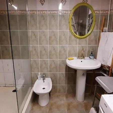 Bed & Breakfast Tres Grande Climatisee Plein Centre Avec Balcon