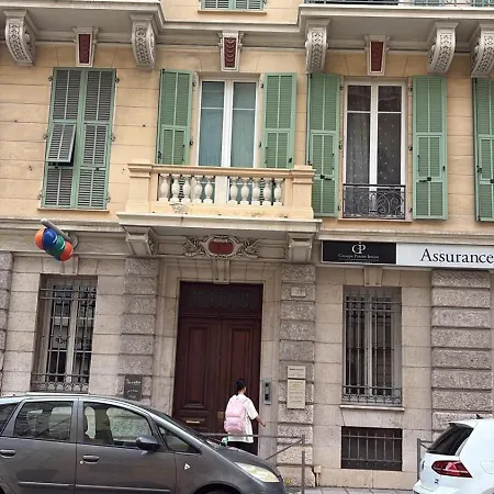 Tres Grande Climatisee Plein Centre Avec Balcon Отель типа 